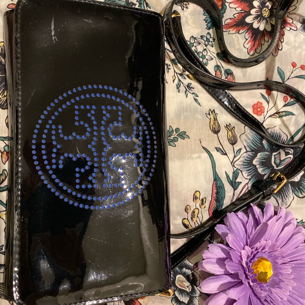 Tory Burch patent dark blue